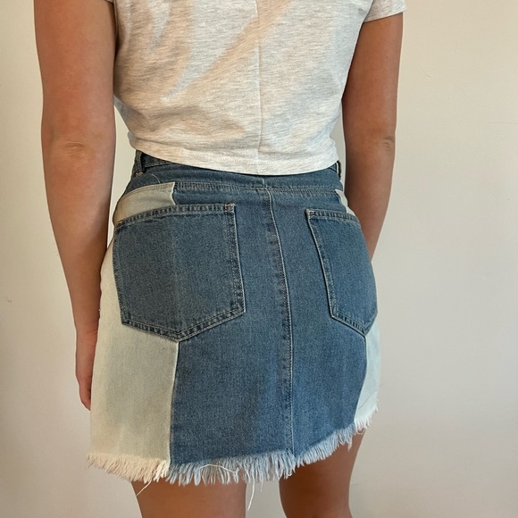 A-Line Mini Jean Skirt. Brand: Cotton On. Size US4 (26inch waist) - Picture 5 of 7